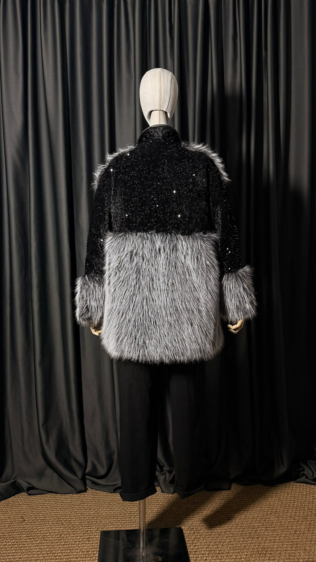 Siyah Gri Payetli Kürk Ceket