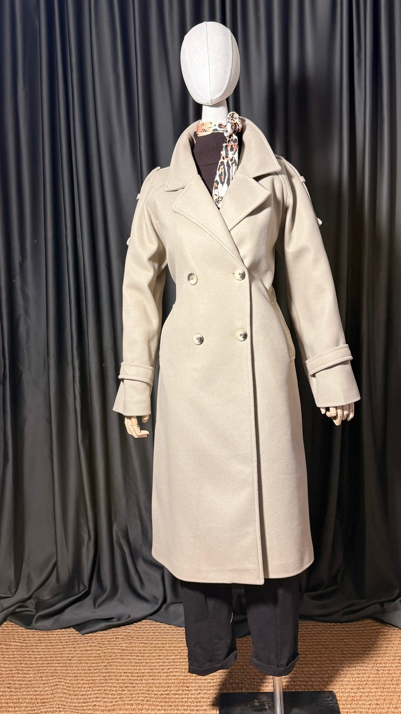 Krem Uzun Kaşe Kaban – Geniş Yaka