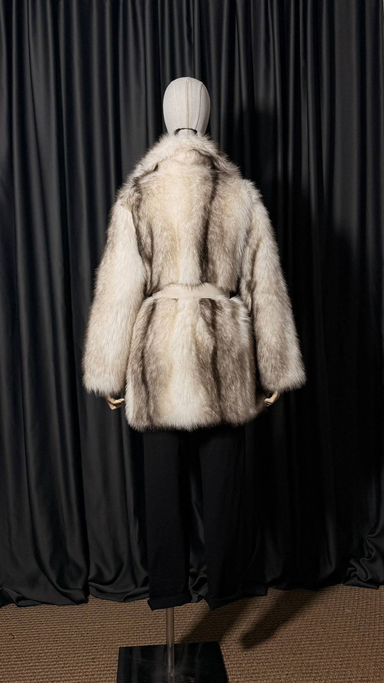 Açık Vizon Kemerli Kürk Ceket – Lüks Seri