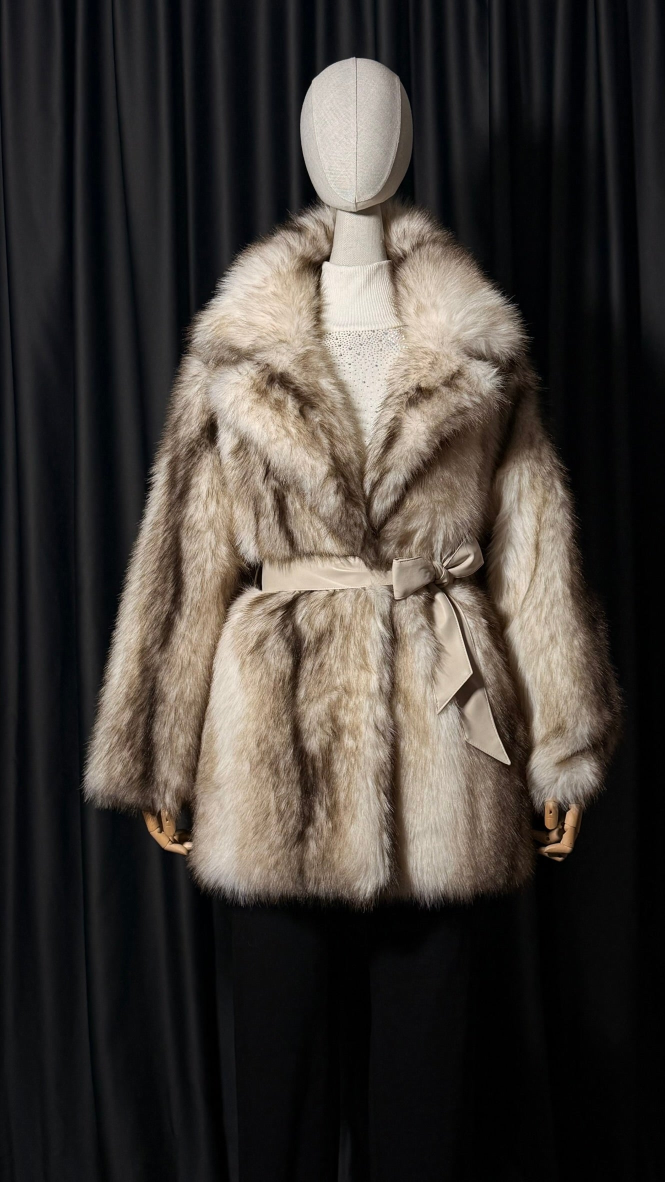 Açık Vizon Kemerli Kürk Ceket – Lüks Seri