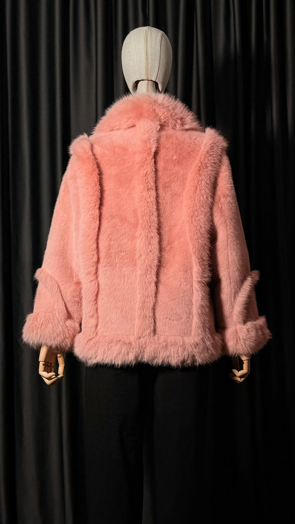 Pudra Pembe Düğmeli Kürk Ceket