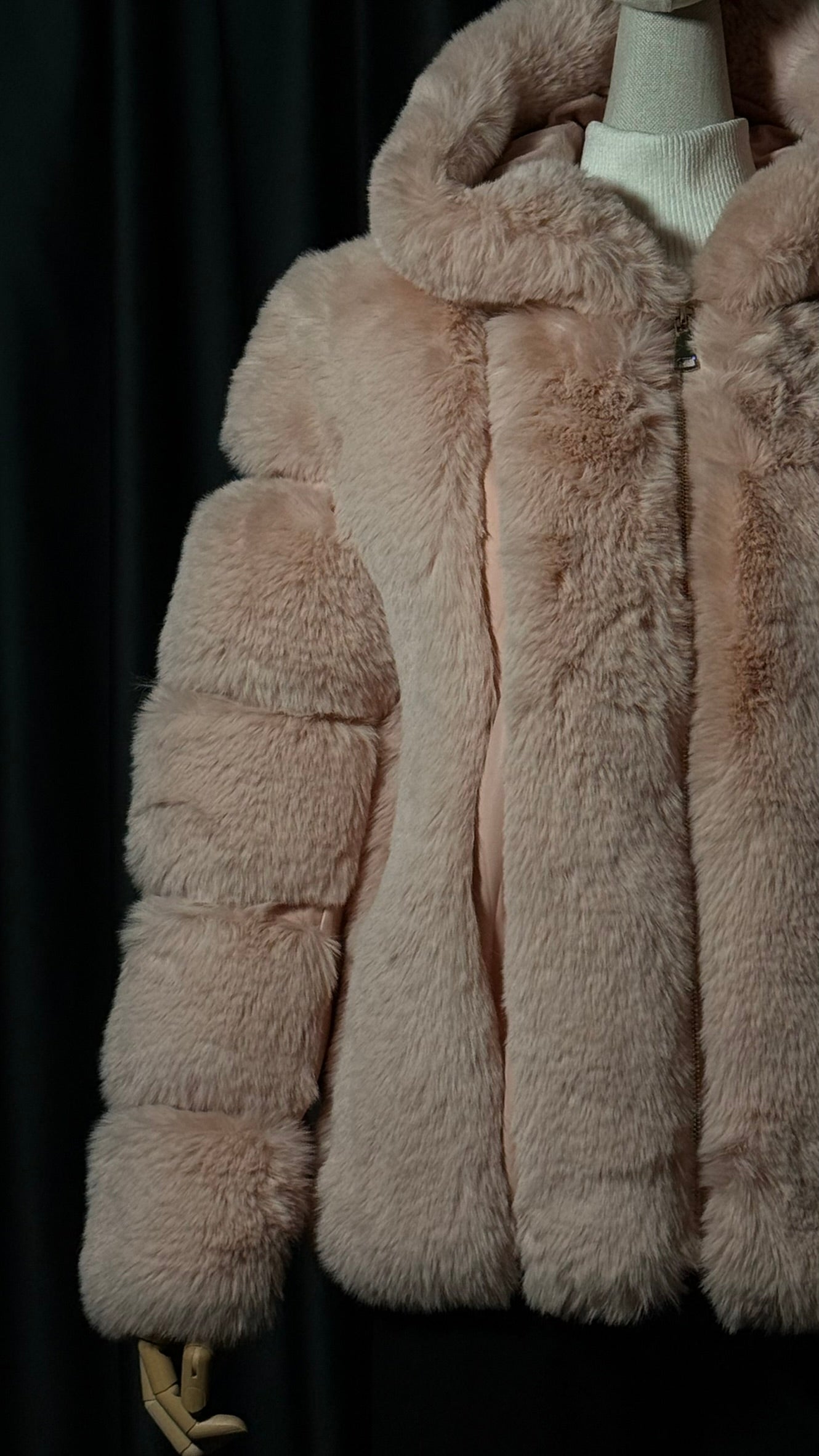 Pudra Kapüşonlu Kürk Mont