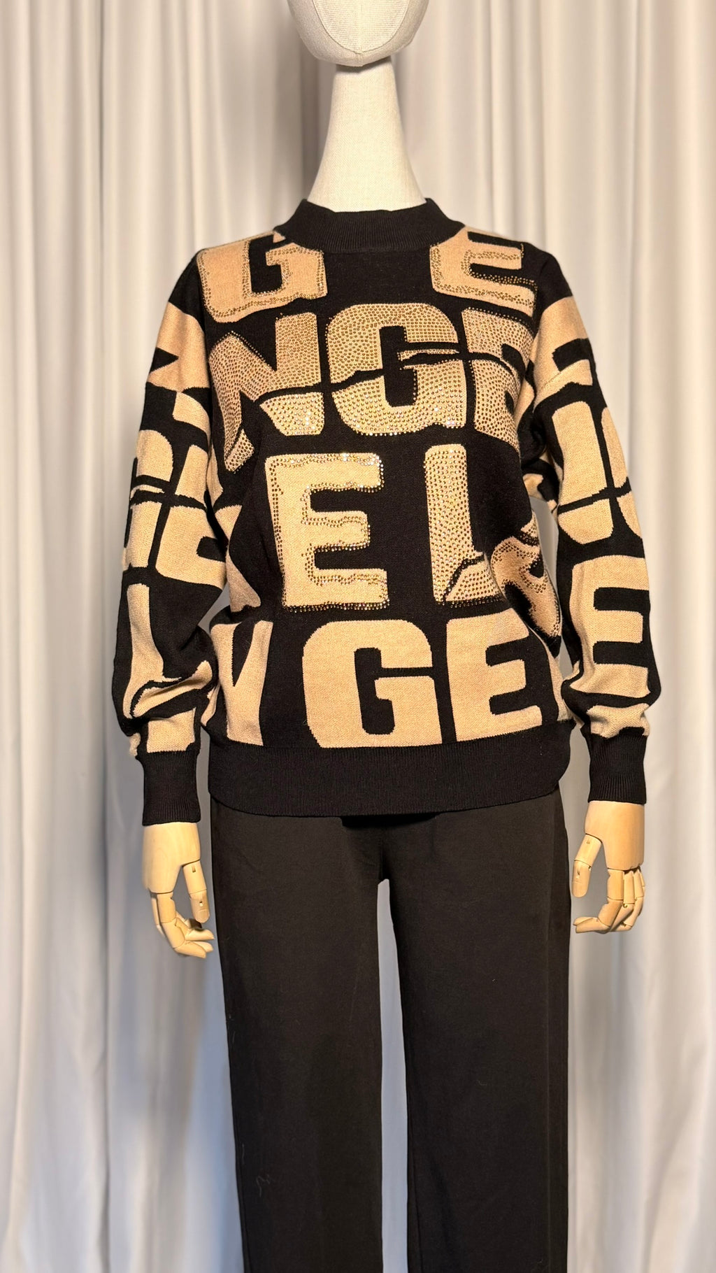 Siyah-Bej Logolu Triko Kazak