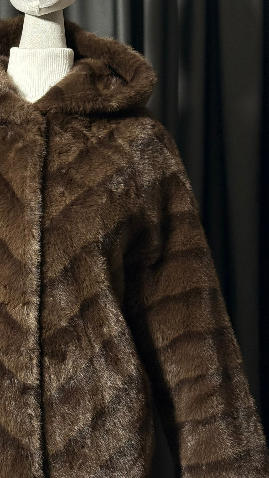 Çikolata Kahve Kapüşonlu Kürk Kaban