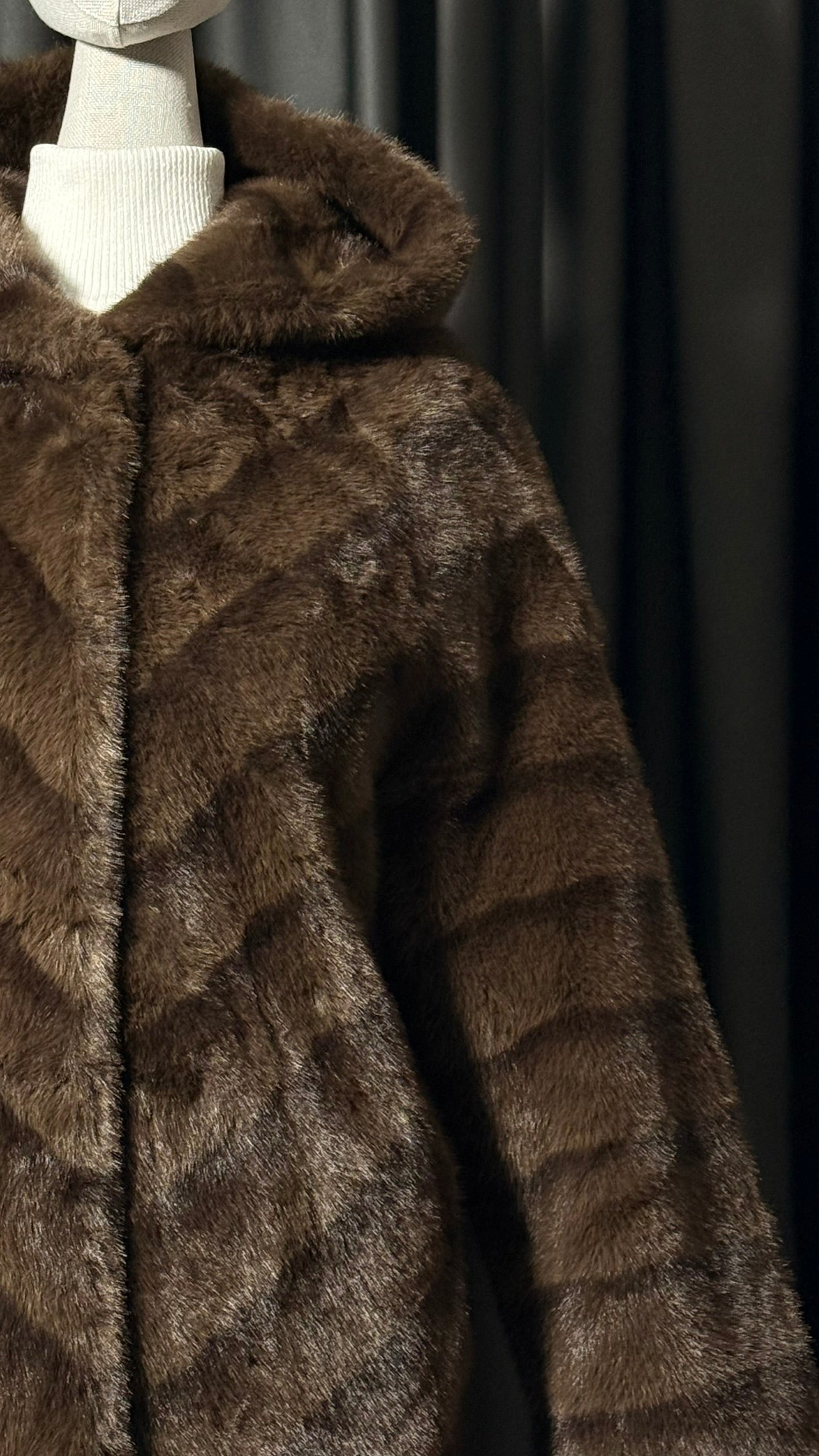 Çikolata Kahve Kapüşonlu Kürk Kaban