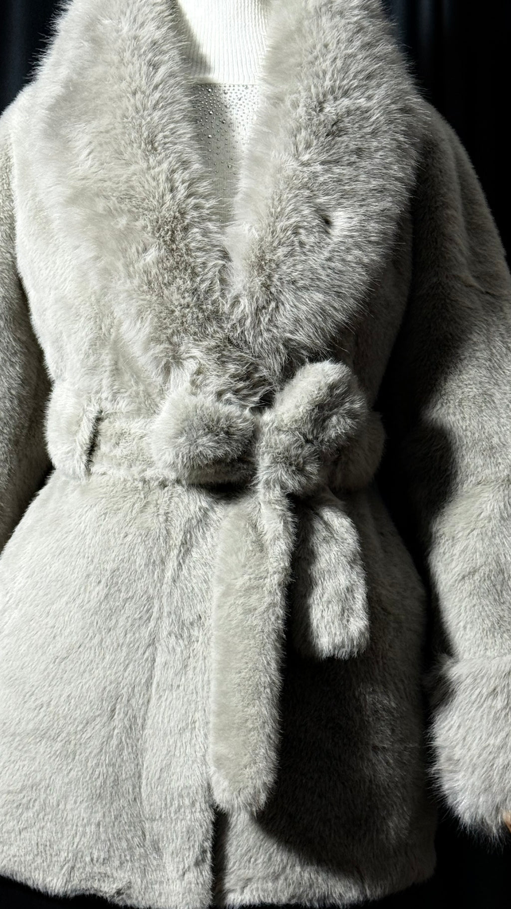 Gri Kuşaklı Kürk Kaban