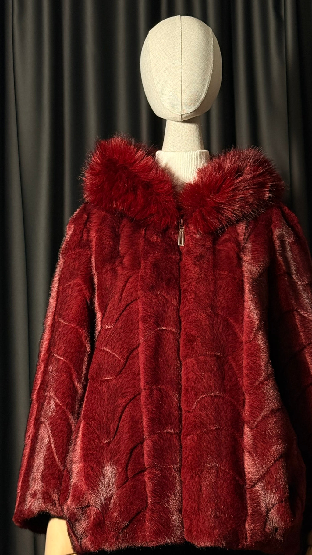 Kapüşonlu Bordo Kısa Suni Kürk Mont - Fermuarlı