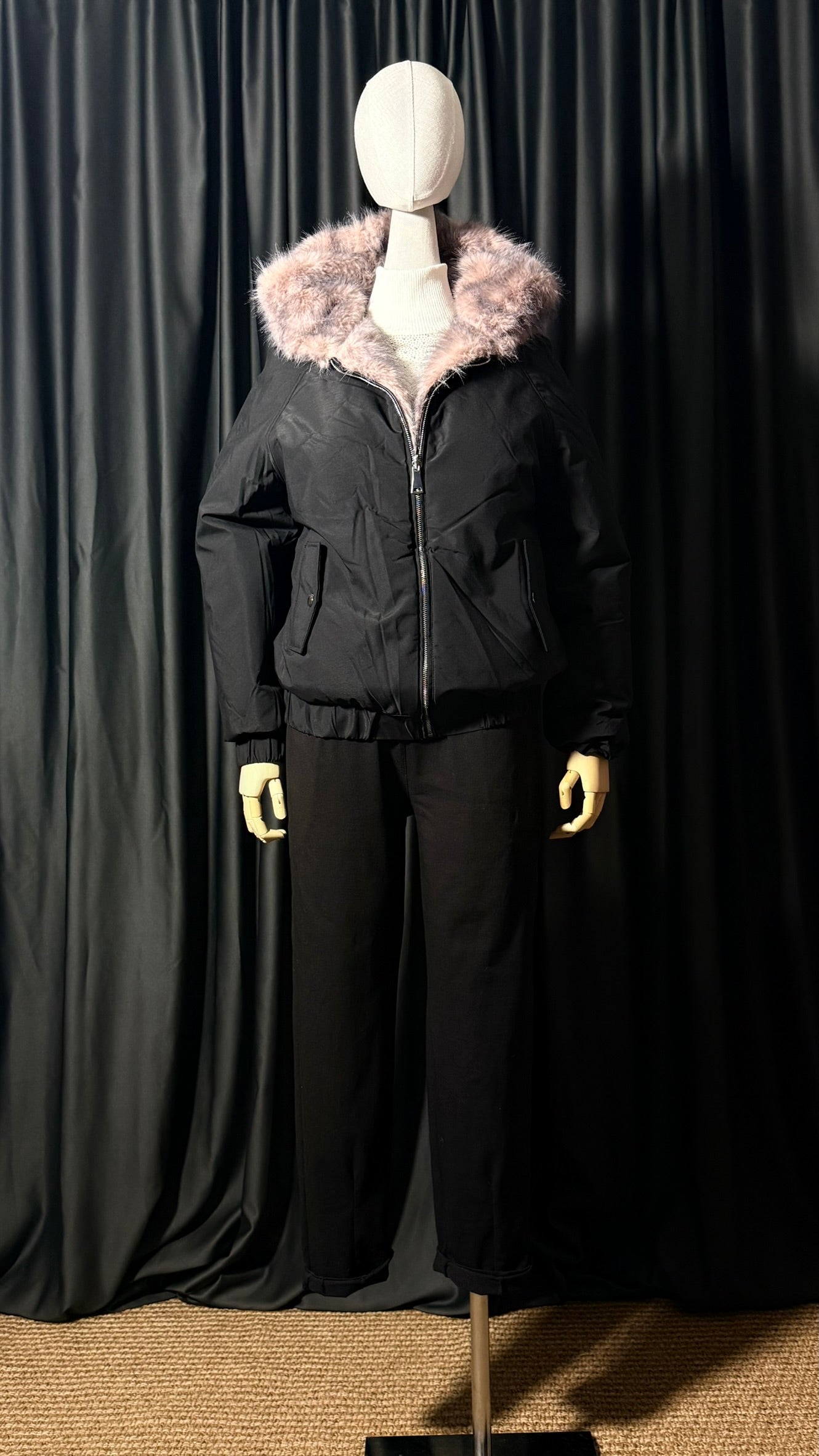 Gri Kapüşonlu Kürk Mont – Yumuşak Dokulu-Çift Taraflı