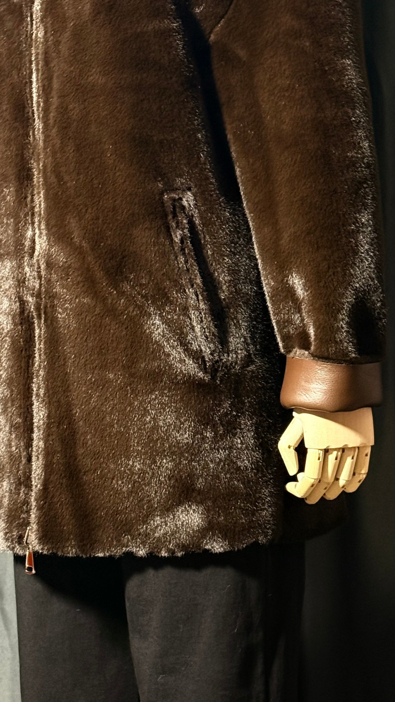 Kahverengi Deri Görünümlü Kürk Mont – Fermuarlı - Çift Taraflı