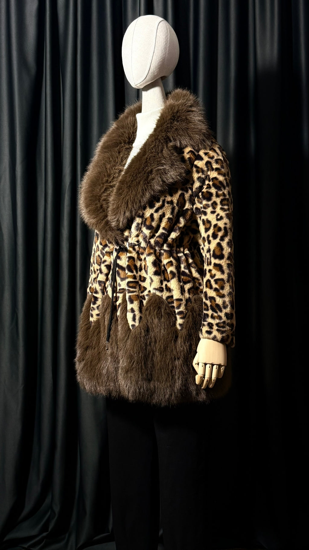 Leopar Desenli Kahve Kürk Mont