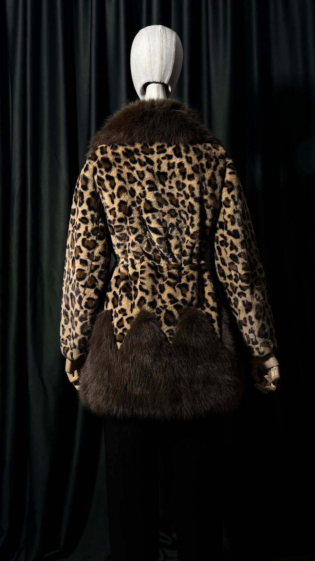 Leopar Desenli Kahve Kürk Mont