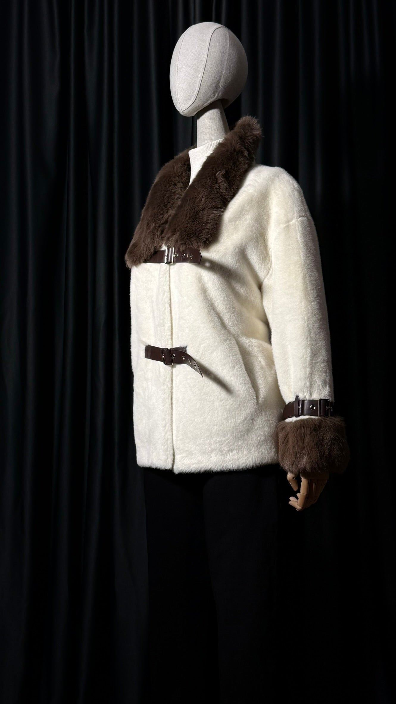 Krem-Kahve Tokalı Kürk Ceket