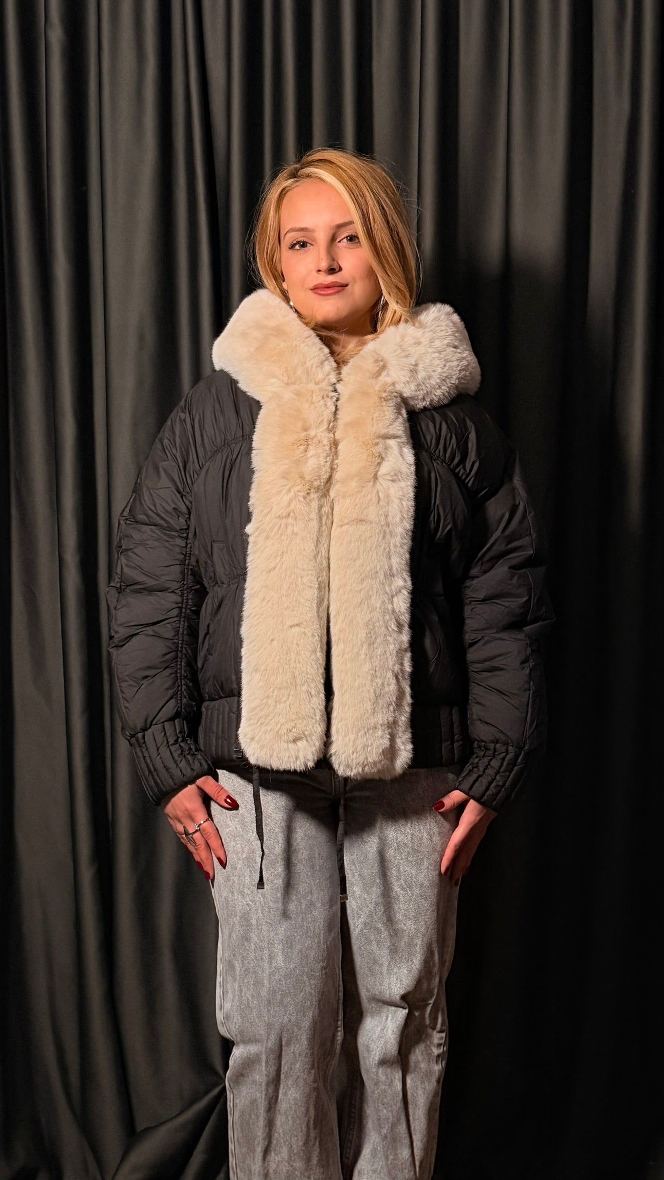 Kürklü Kaz Tüyü Mont