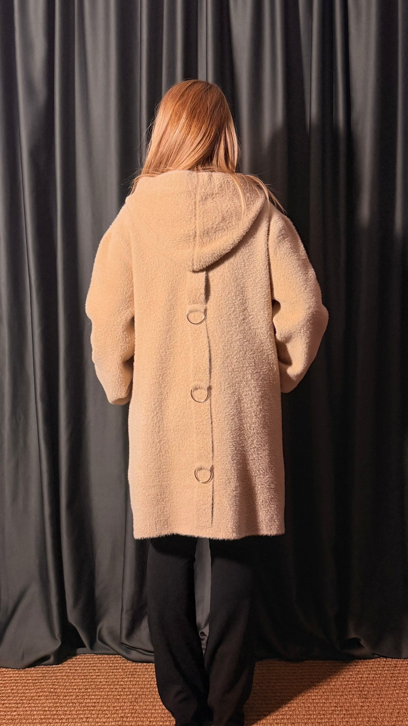 KAPİŞONLU ANGORA HIRKA