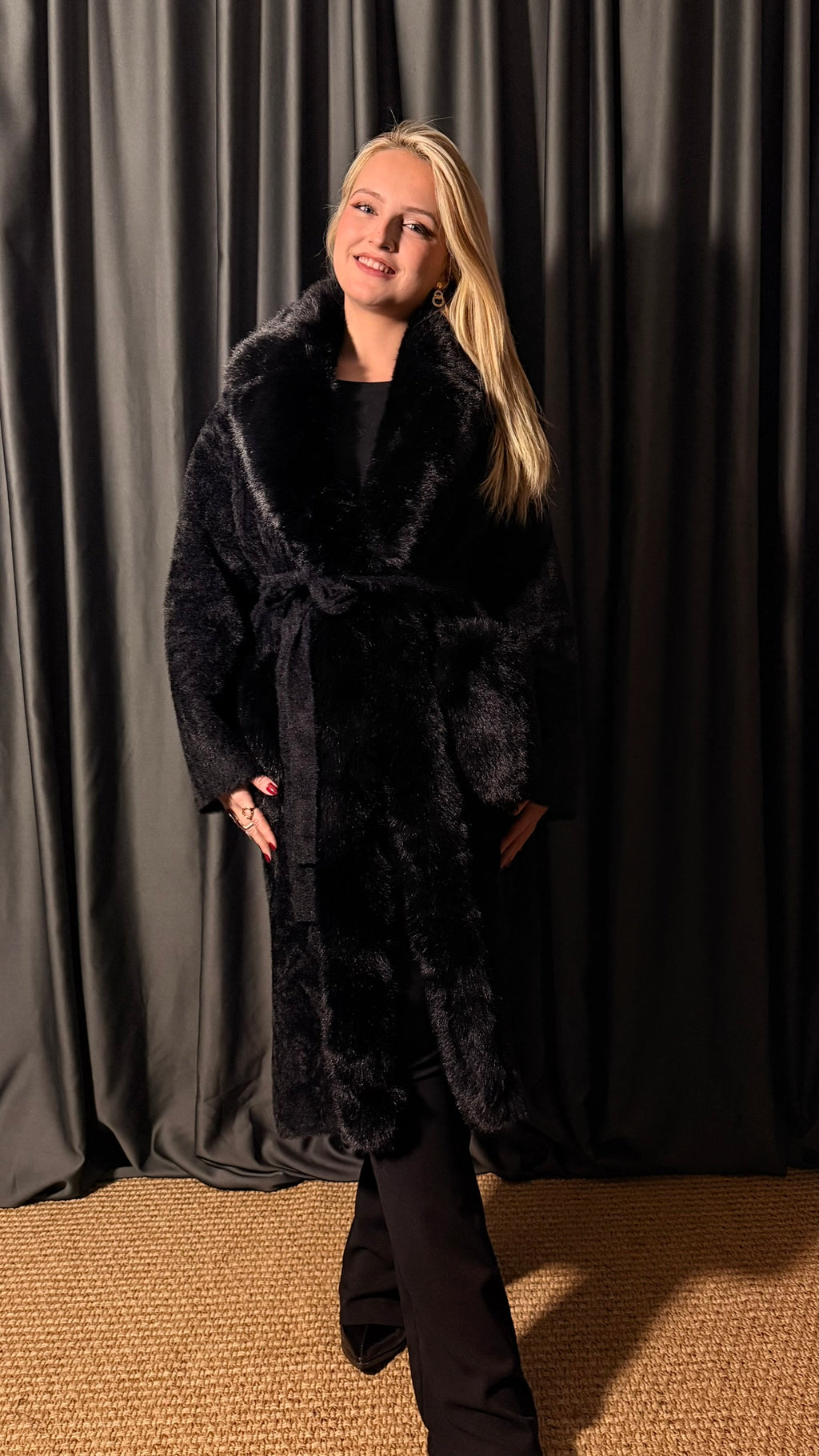 KÜRKLÜ ANGORA HIRKA