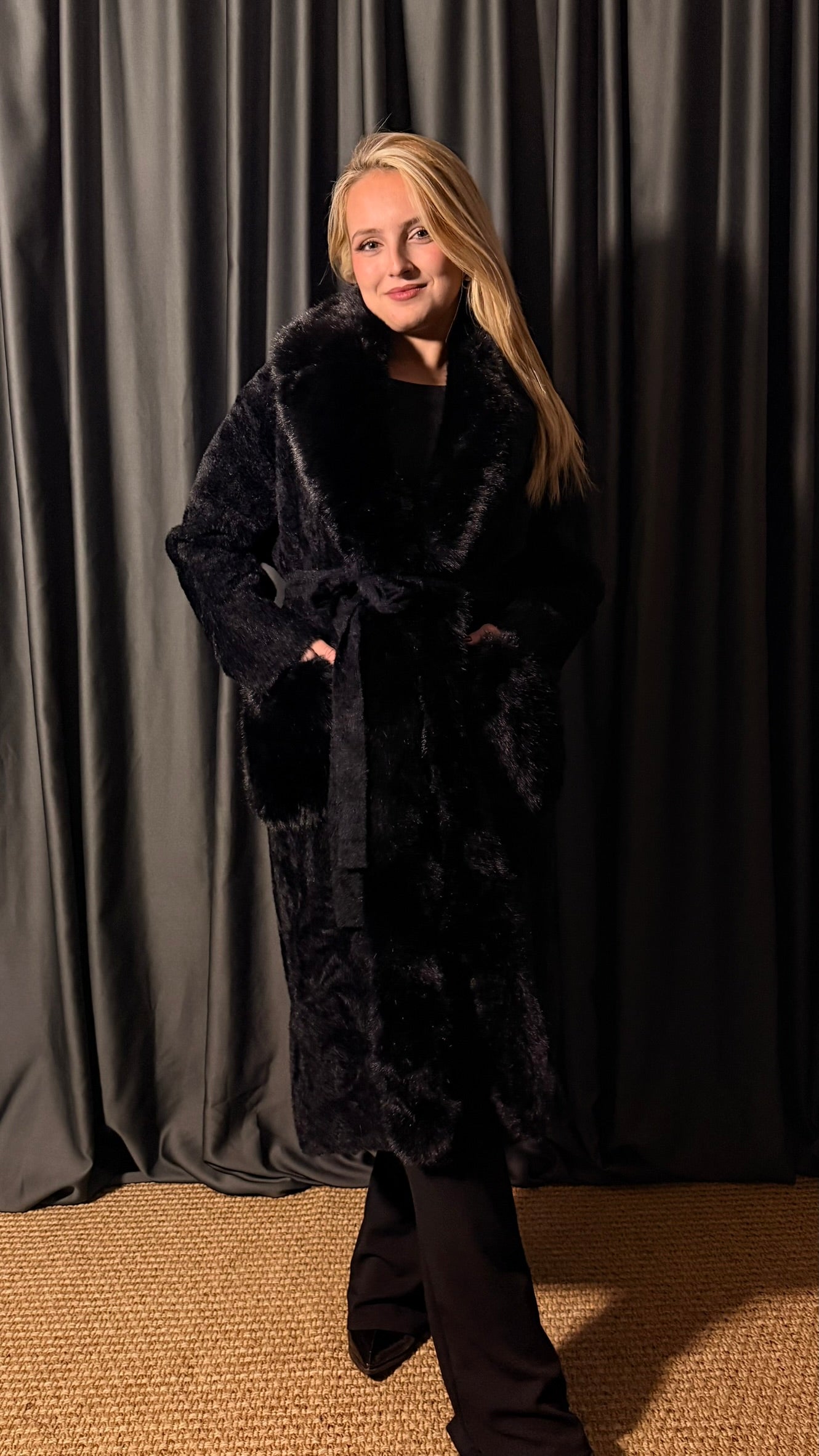 KÜRKLÜ ANGORA HIRKA