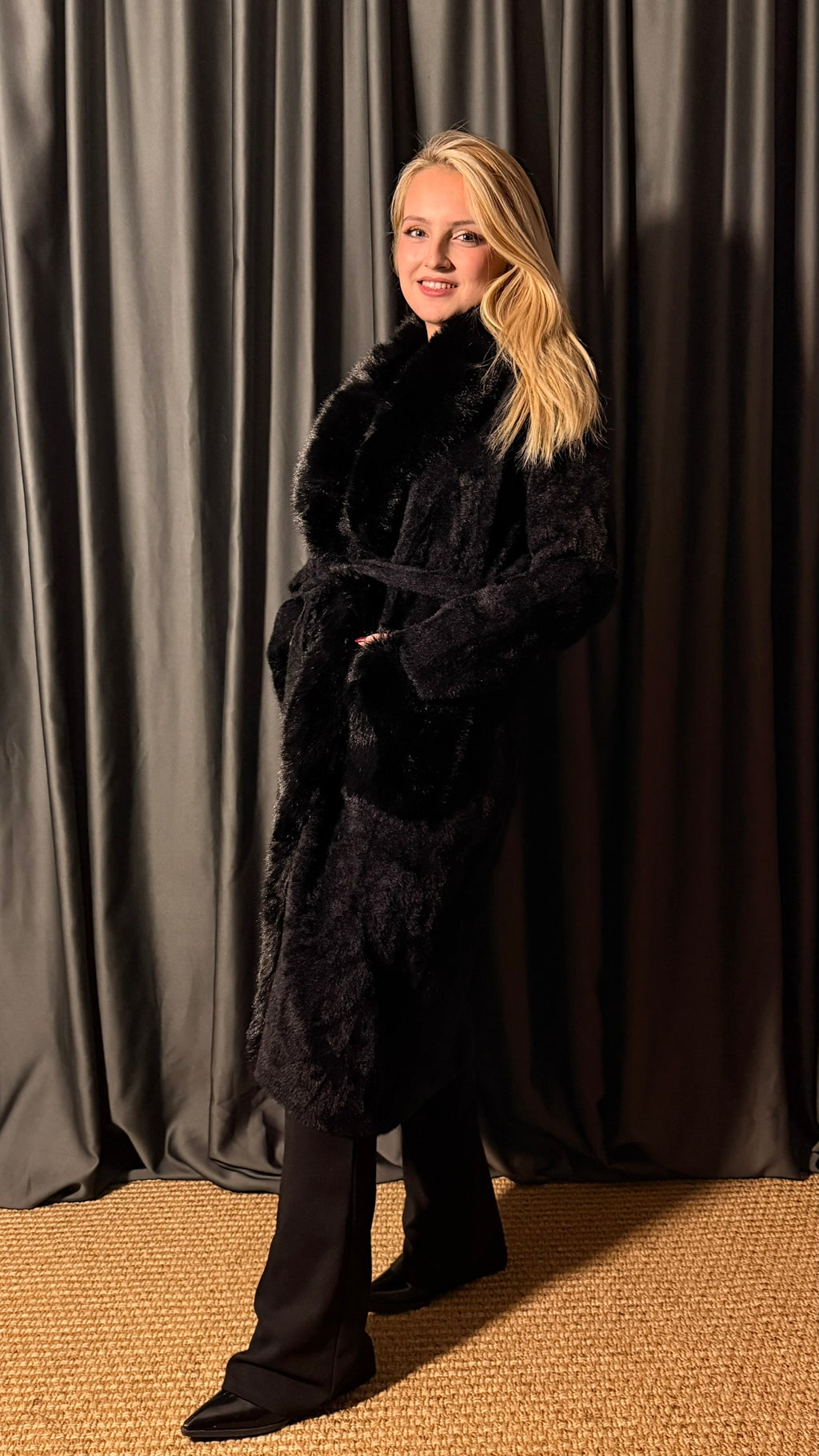 KÜRKLÜ ANGORA HIRKA