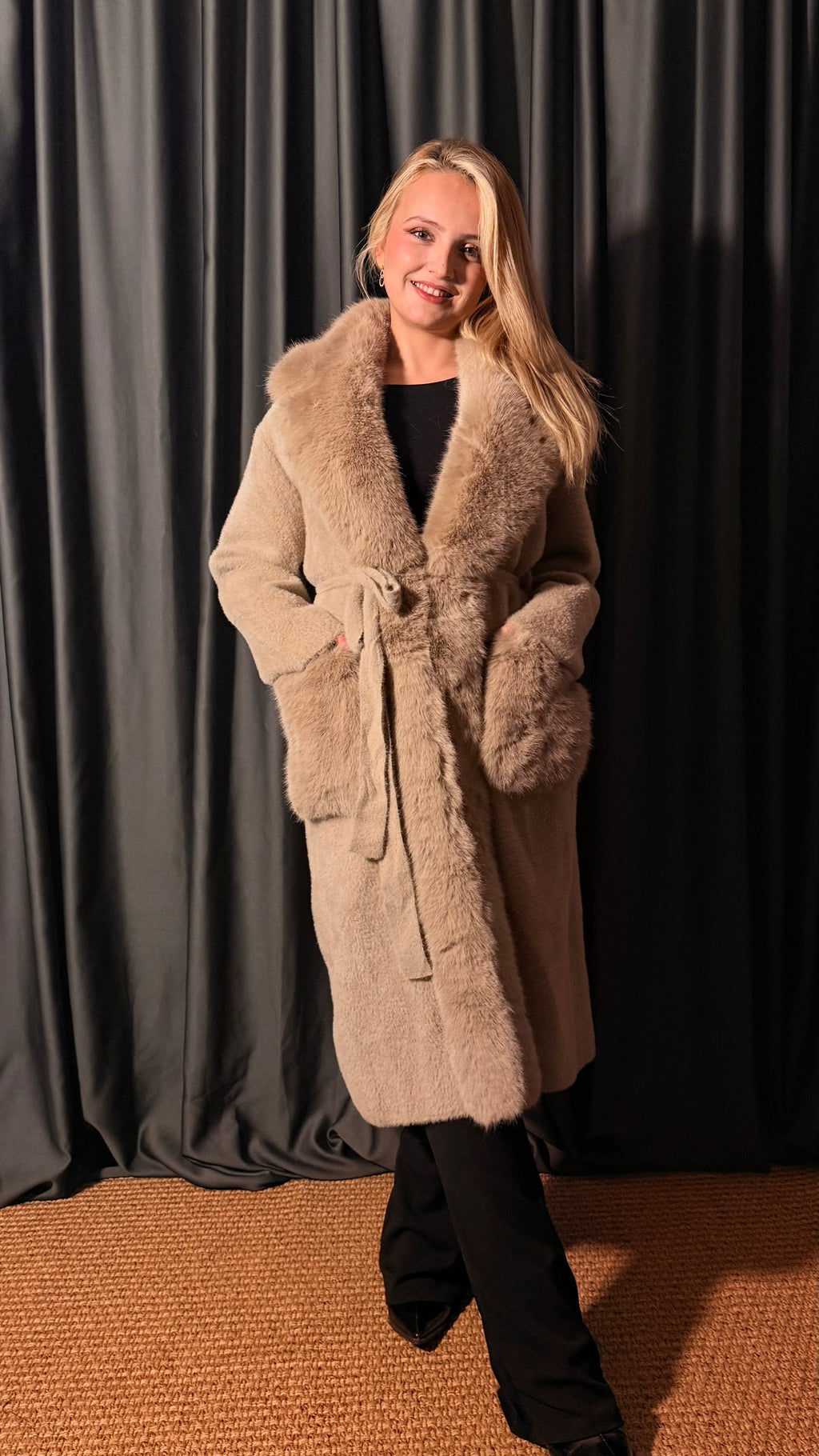 KÜRKLÜ ANGORA HIRKA