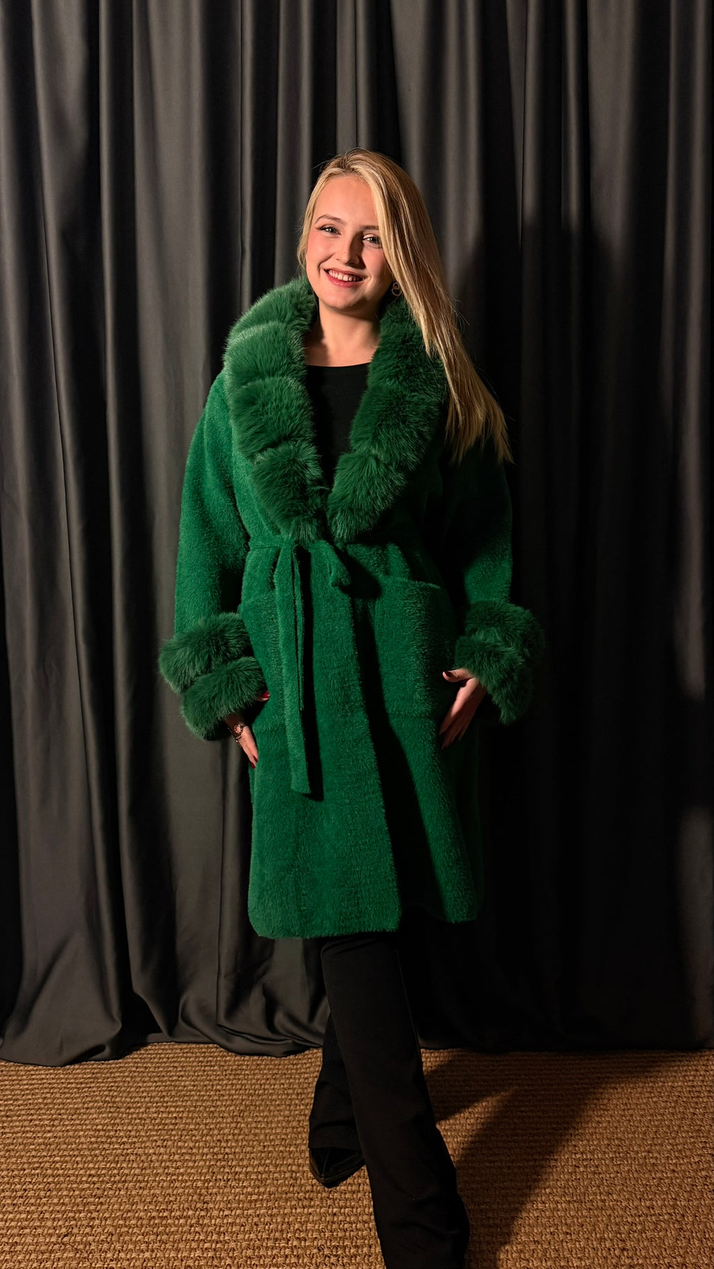 KÜRKLÜ ANGORA HIRKA