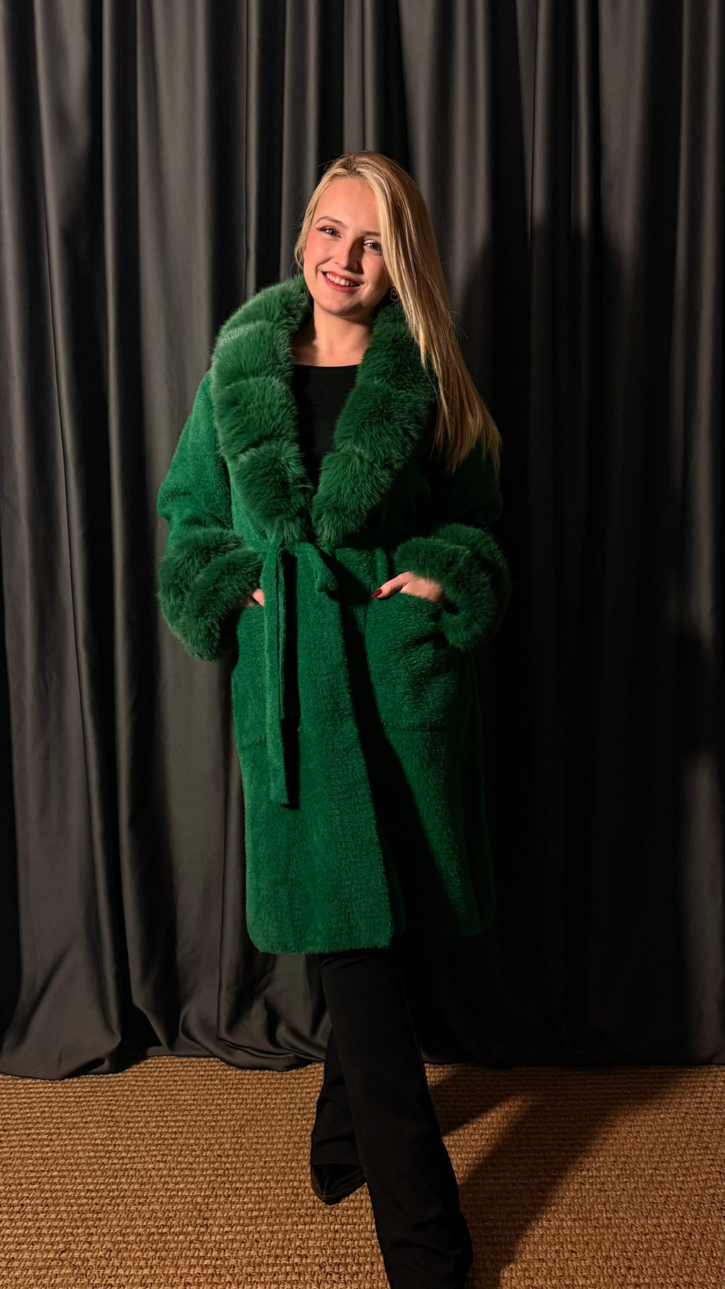 KÜRKLÜ ANGORA HIRKA