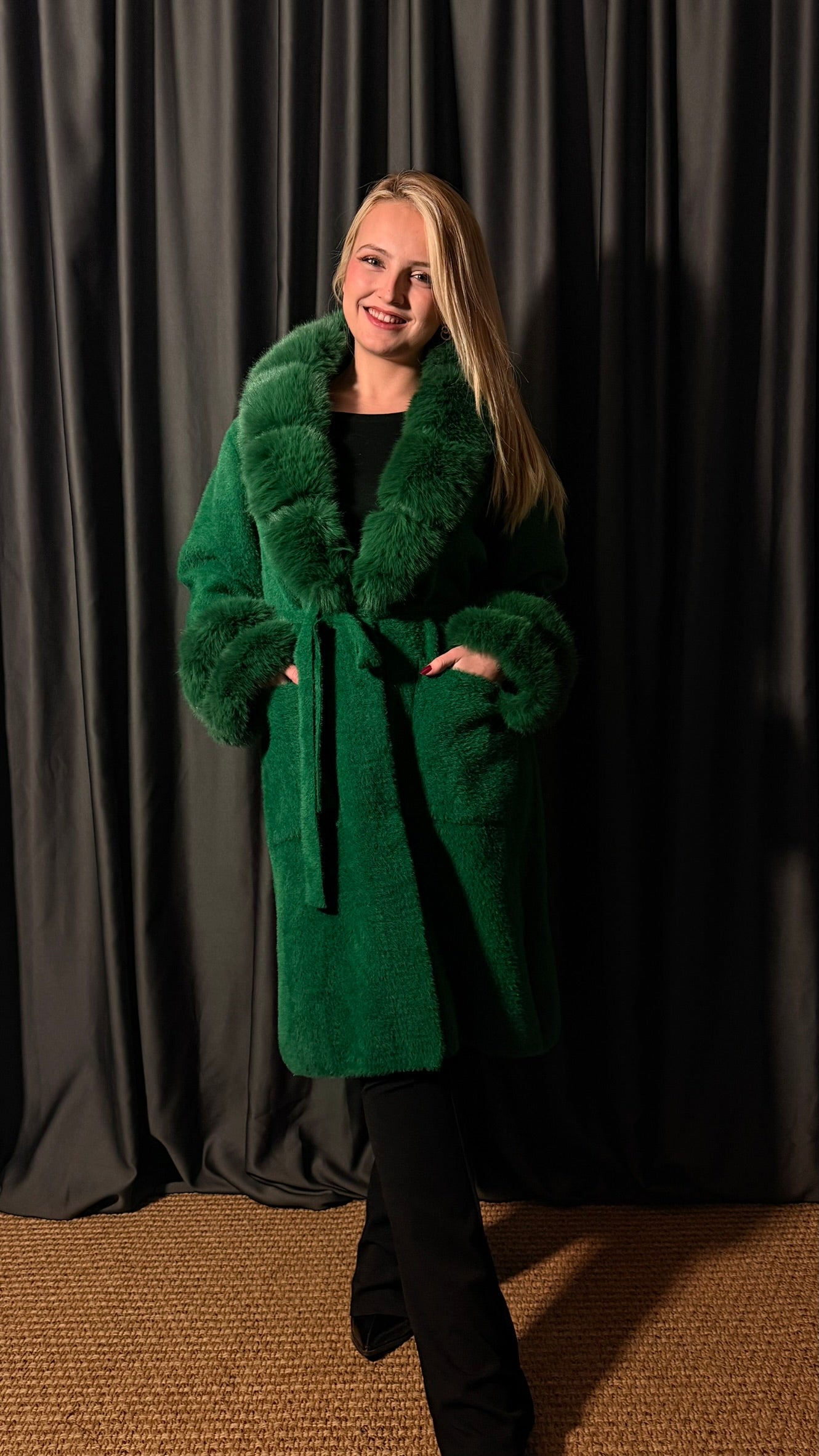 KÜRKLÜ ANGORA HIRKA
