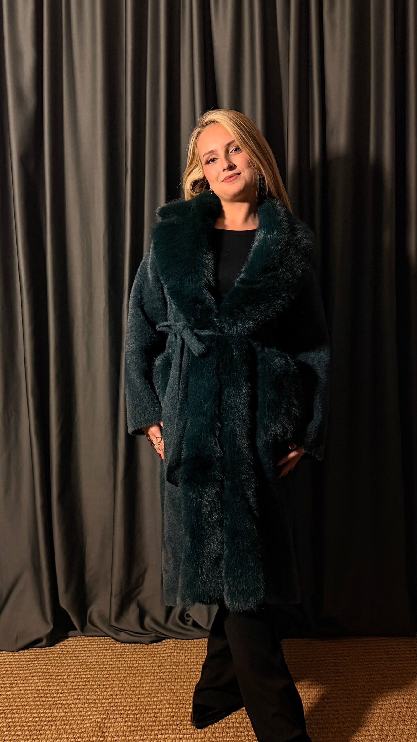 KÜRKLÜ ANGORA HIRKA