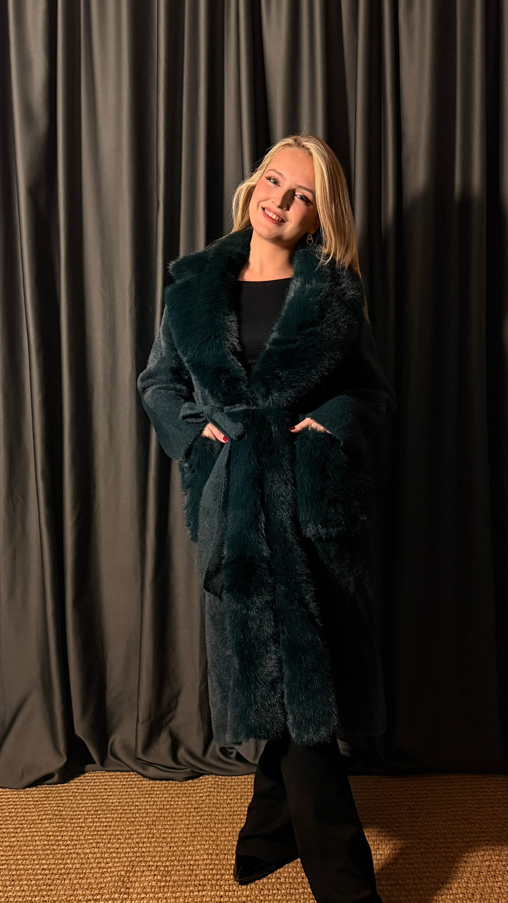 KÜRKLÜ ANGORA HIRKA