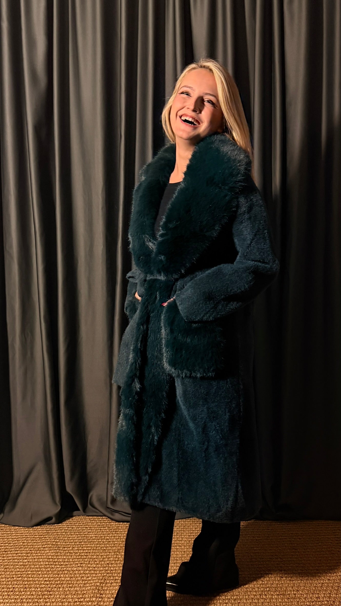 KÜRKLÜ ANGORA HIRKA