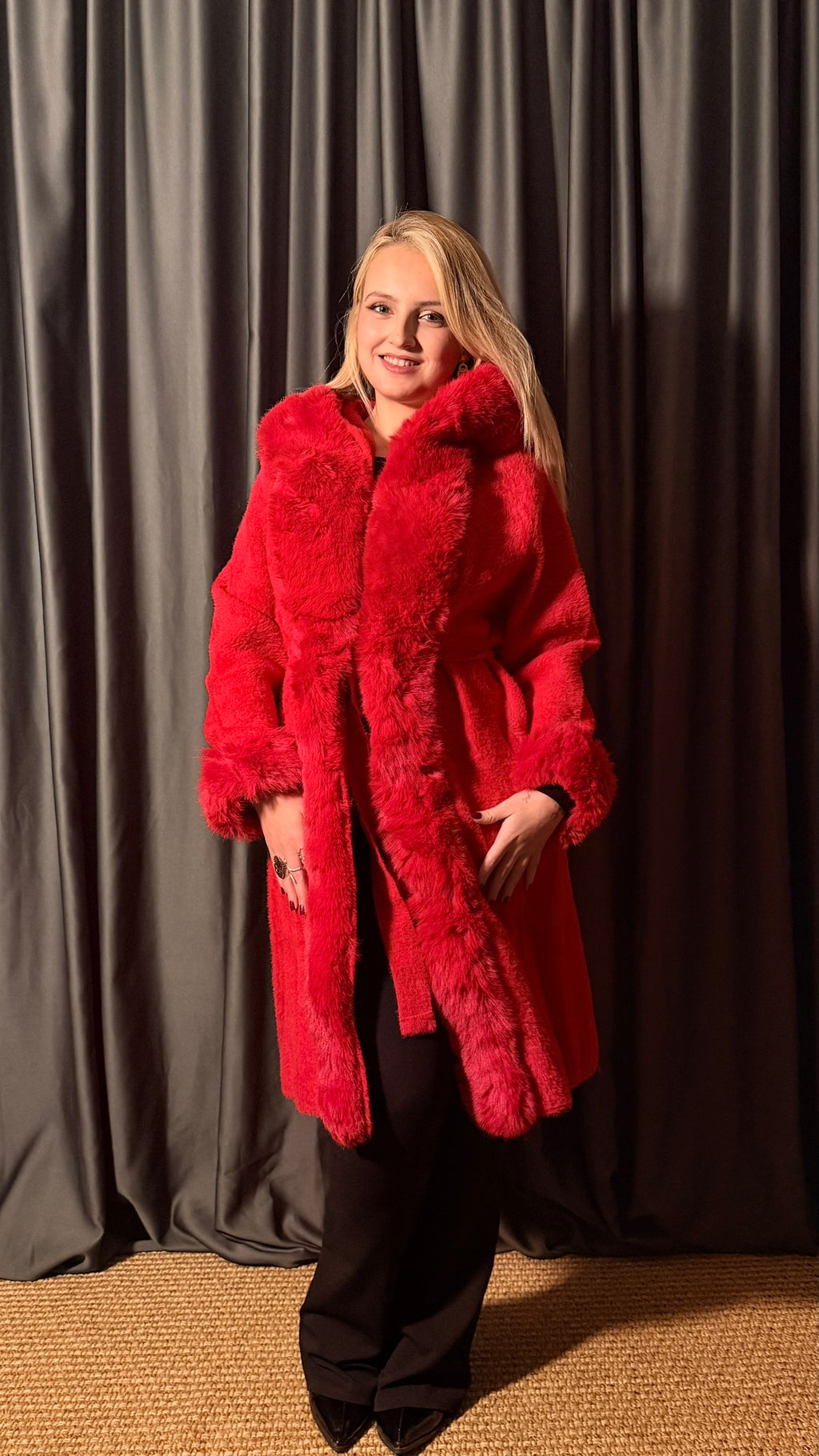KÜRKLÜ ANGORA HIRKA