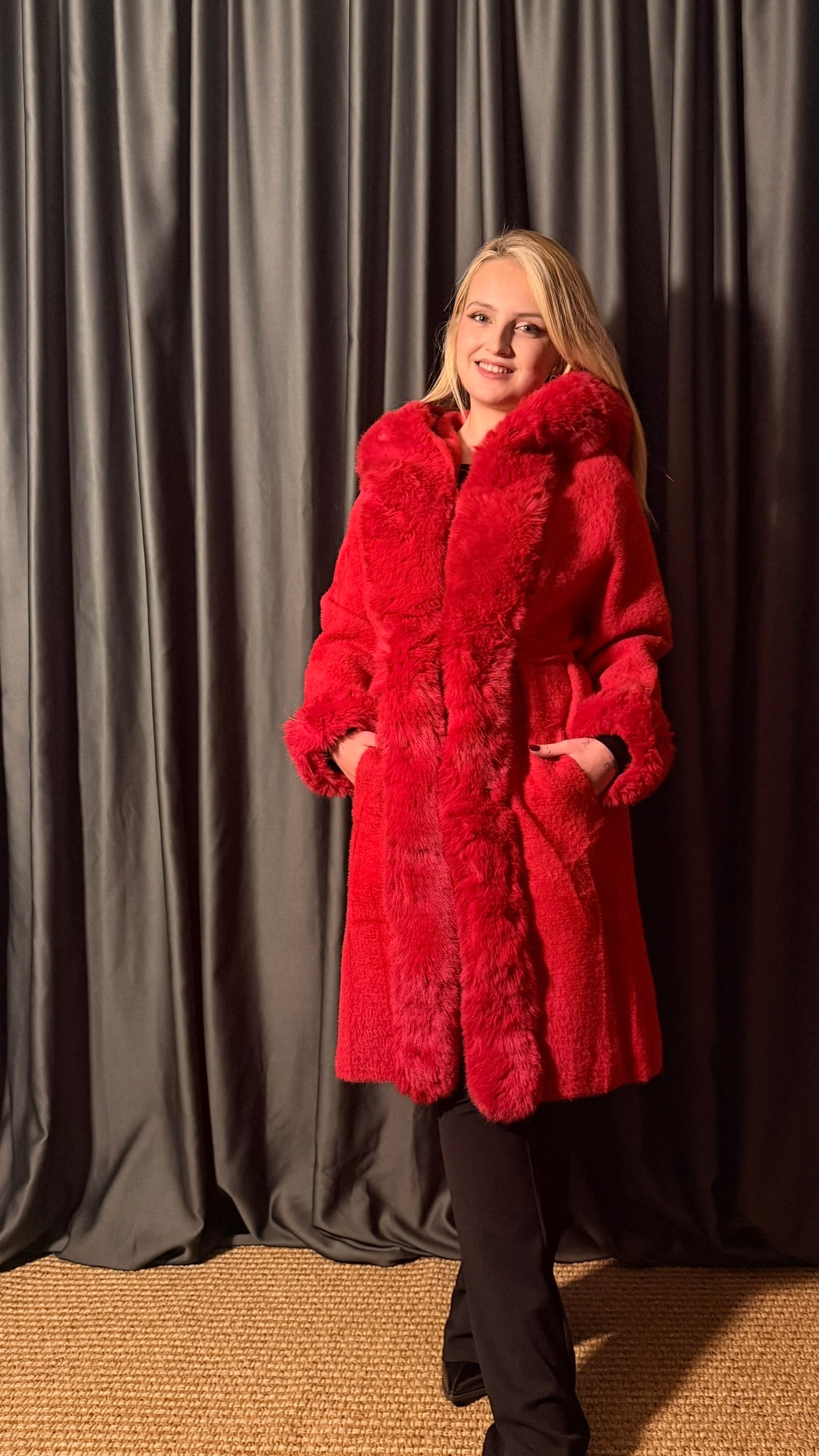 KÜRKLÜ ANGORA HIRKA