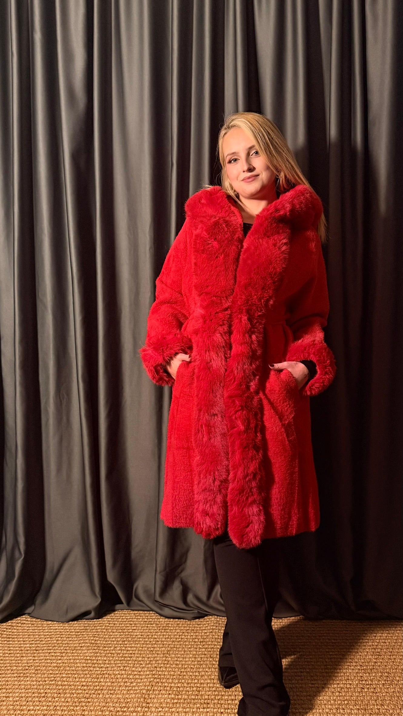 KÜRKLÜ ANGORA HIRKA