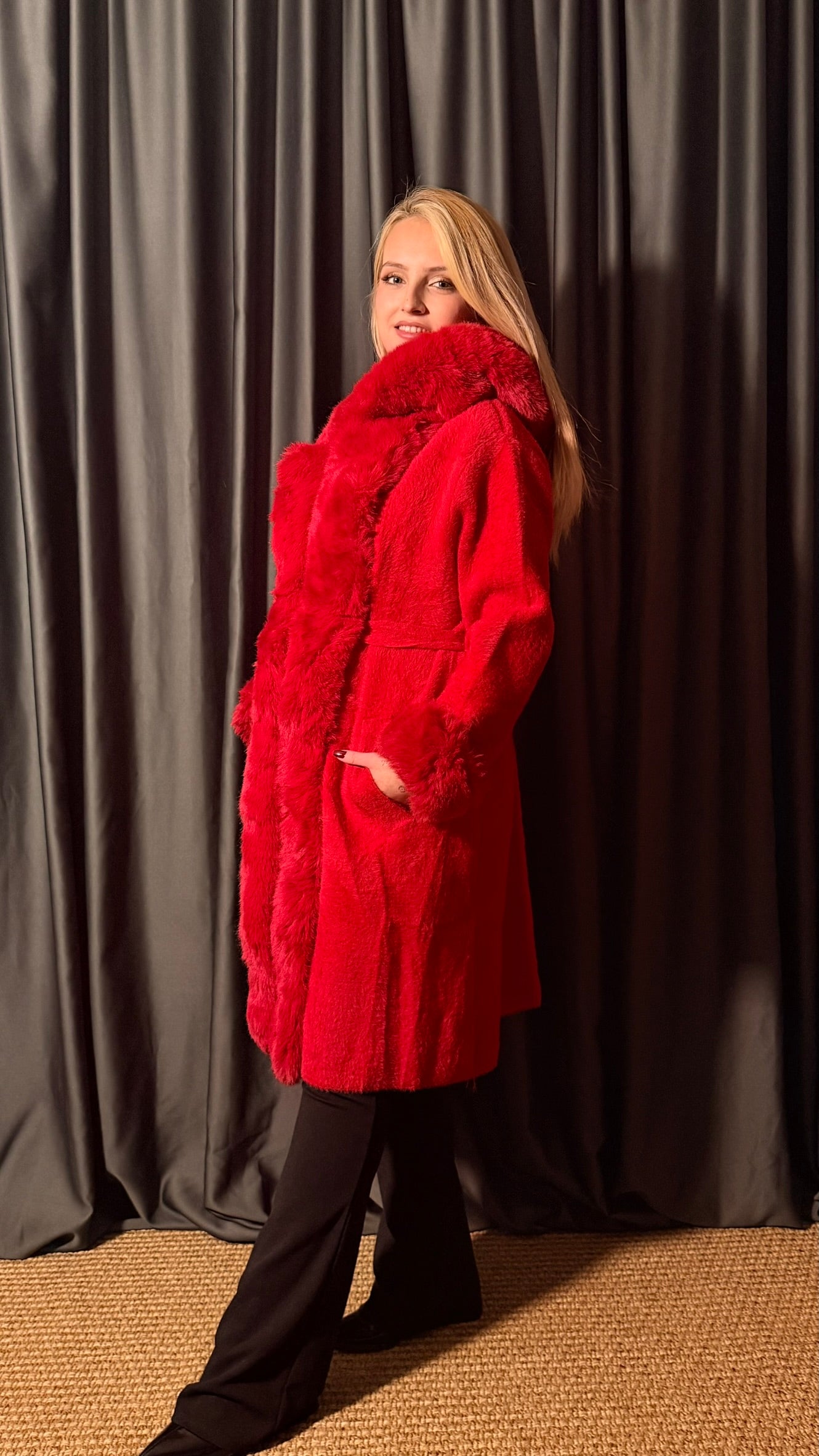 KÜRKLÜ ANGORA HIRKA