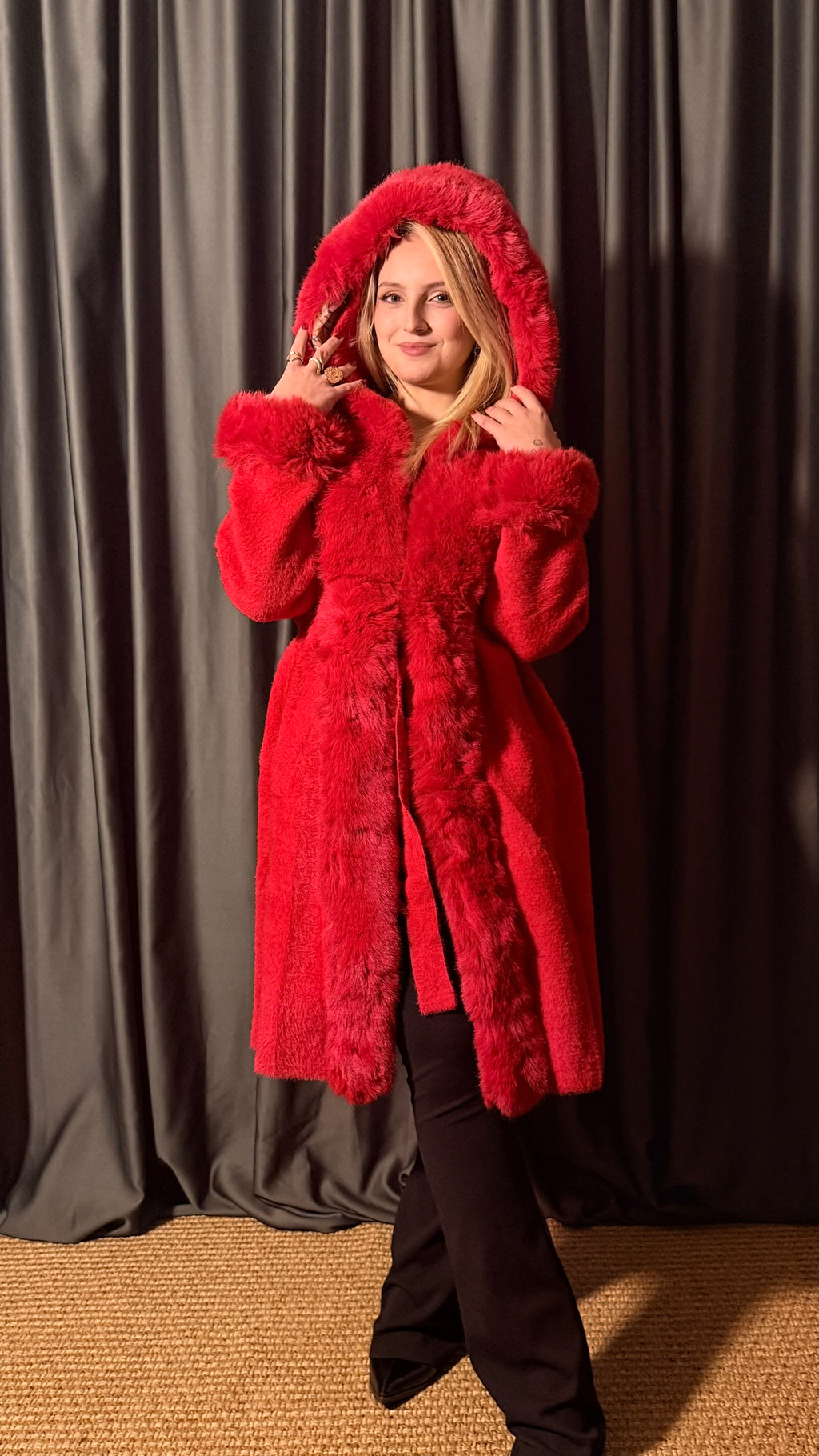 KÜRKLÜ ANGORA HIRKA