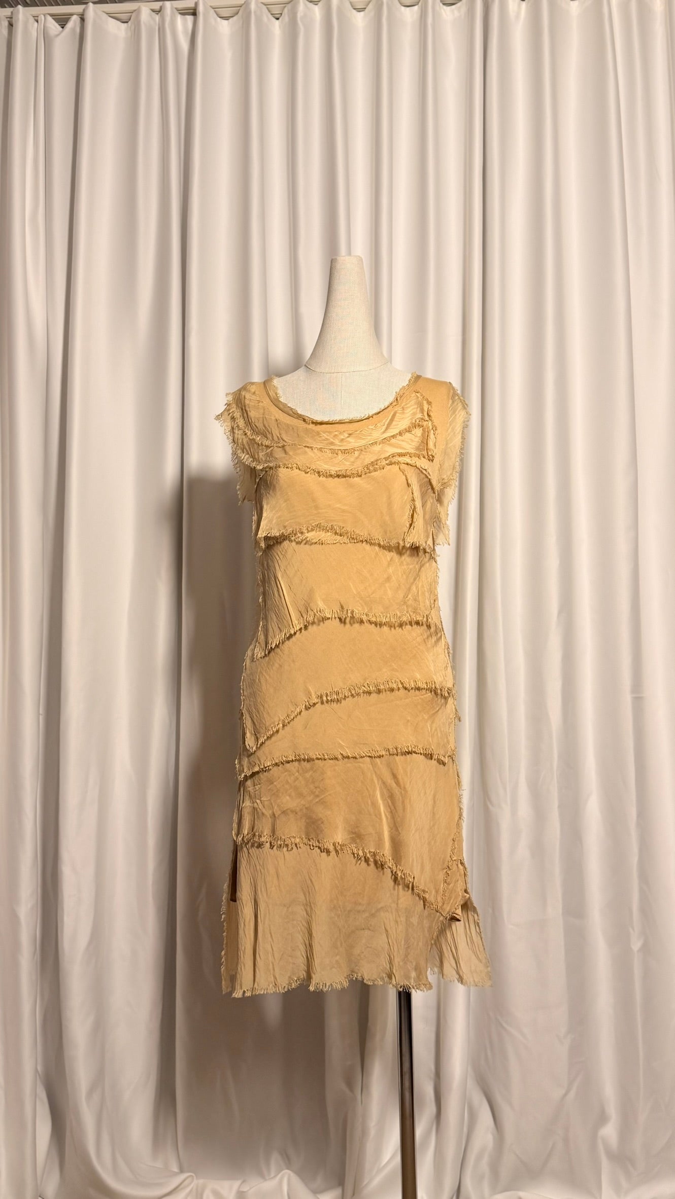 Bej Kat Kat Kısa Elbise