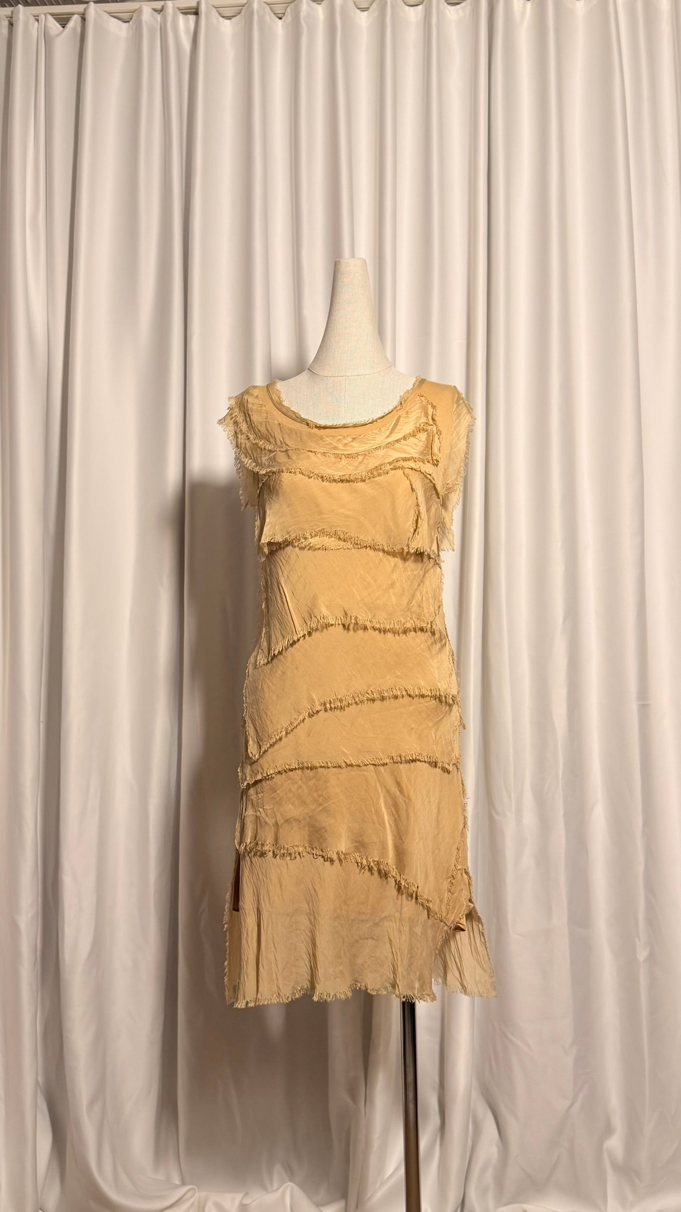 Bej Kat Kat Kısa Elbise