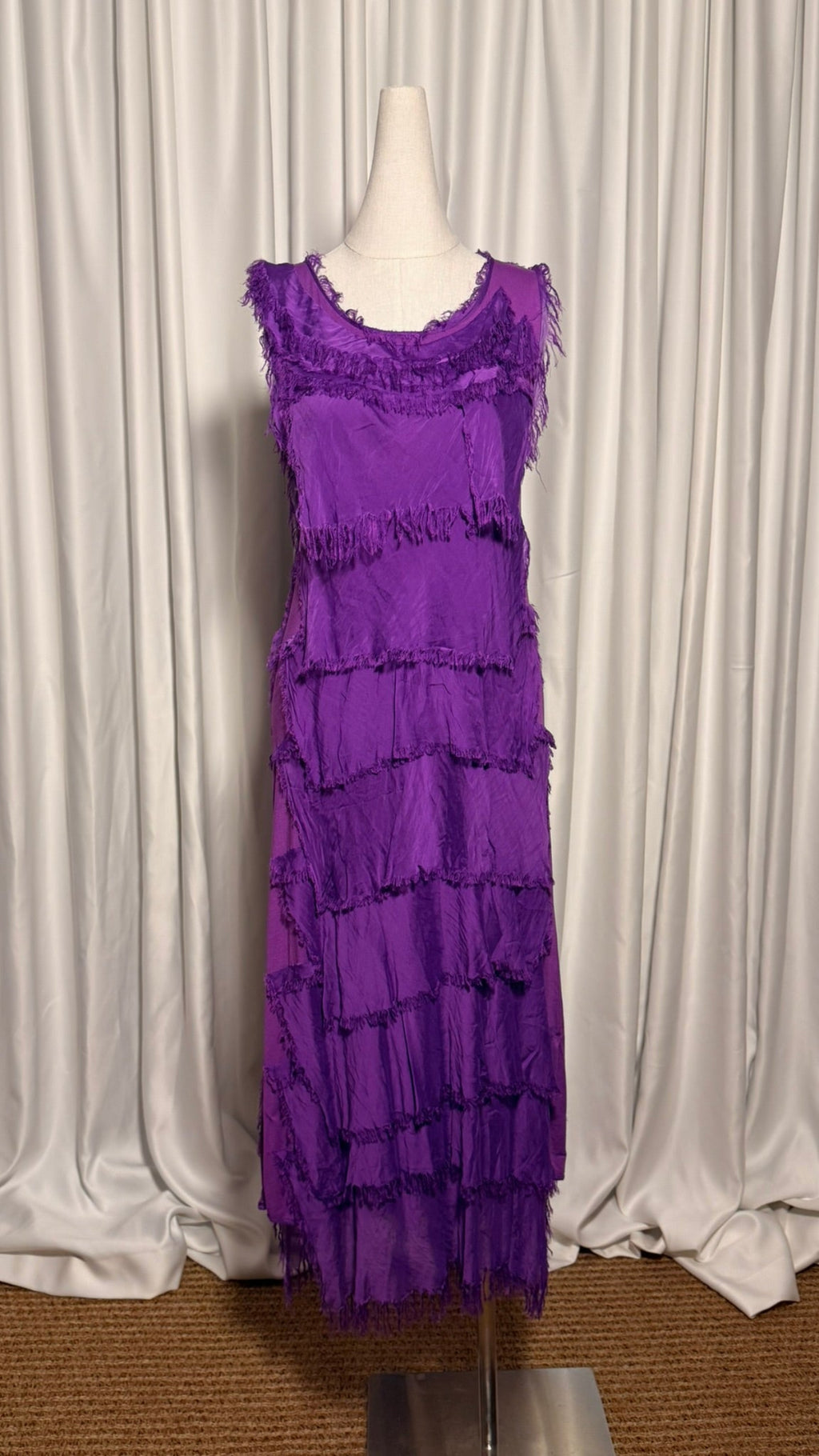 Mor Kat Kat Püsküllü İpek Elbise