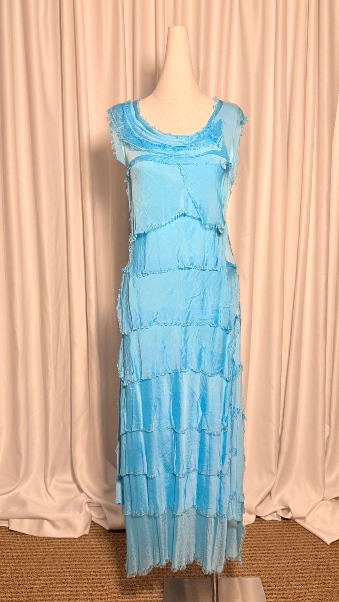 Mavi Kat Kat Uzun İpek Elbise